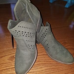 SM New York ankle boots